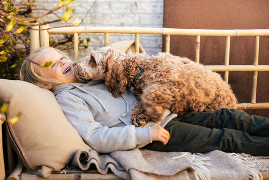 Derfor hjælper en Tyngdehoodie børn med ADHD og autisme